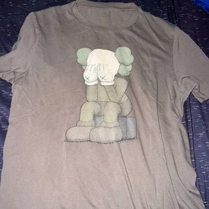 Uniqlo x KAWS | Shirts | Uq X Kaws Big 